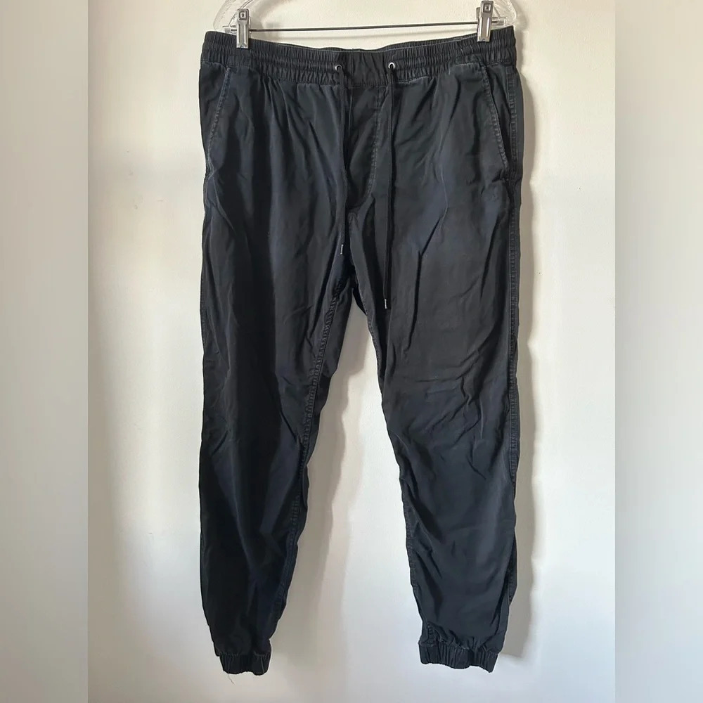 H&M  Black Cuffed‎ Kahaki Pants